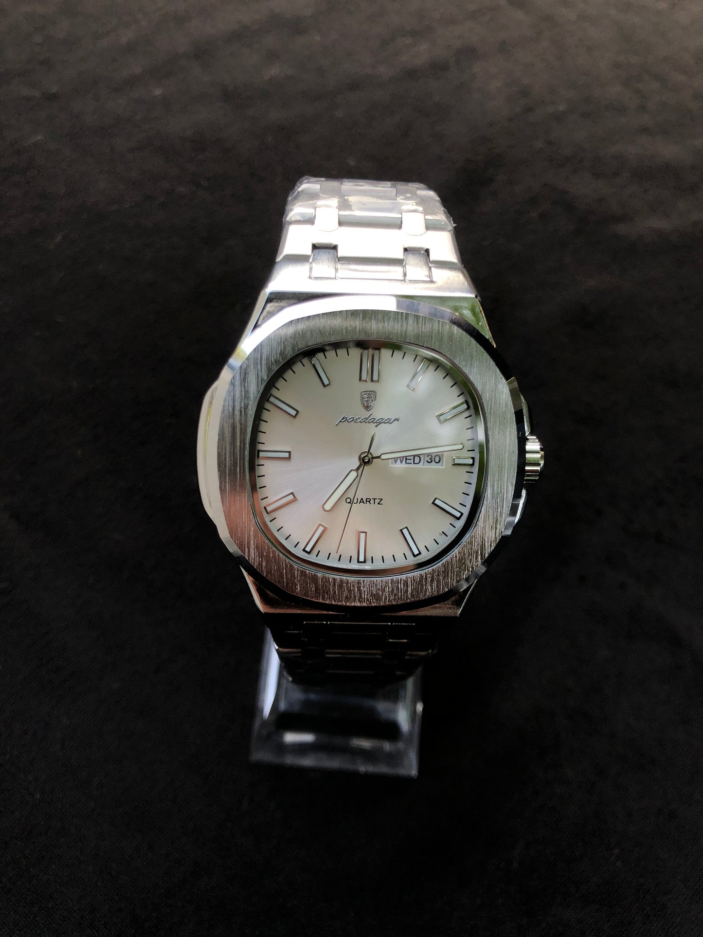 Poedagar cuadrado cara blanca