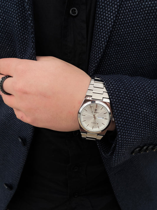 Reloj Poedagar Fondo Blanco