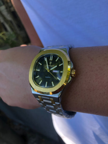 Poedagar cara negra detalles en dorado